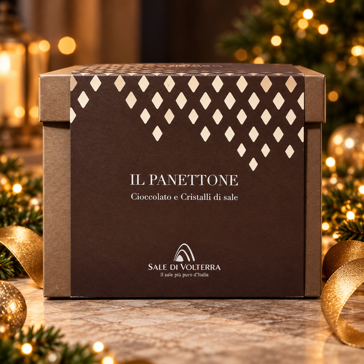 Panettone Artigianale Italo Vezzoli al Cioccolato e Cristalli di Sale di Volterra – 1 kg - Panettone Artigianale Italo Vezzoli al Cioccolato e Cristalli di Sale di Volterra – 1 kg - immagine 2